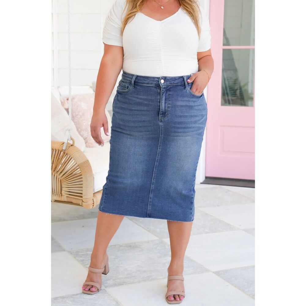Judy Blue High Rise Medium Wash Mid Length Skirt, New With Tags! Size 1XL